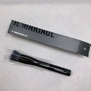 IL Makiage foundation blending brush 100